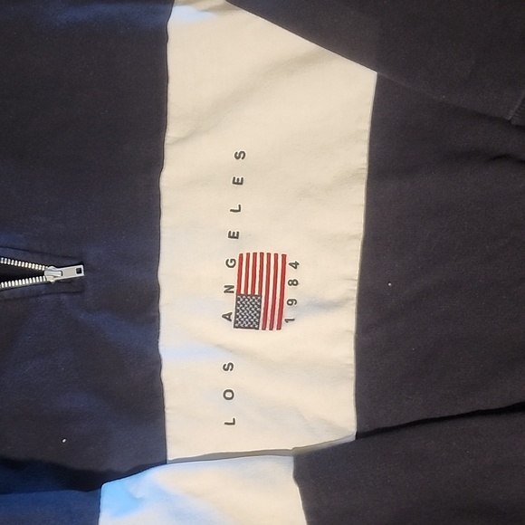 Sweater - Picture 2 of 3